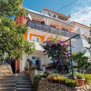 Apartman Milica, Rab Town